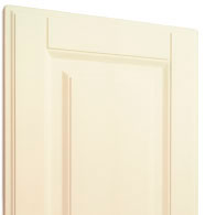Puerta de cocina blanca con marco grueso con ranura en marco